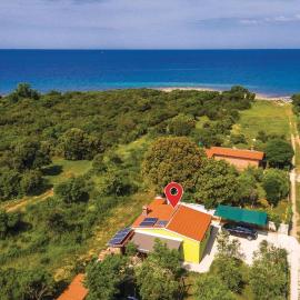 Holiday Home Peroj I, hotel a Peroj