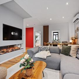 EDLER WOHNRAUM Schloßteich-Suite 3 Schlafzimmer für 8 Gäste mit 2 Balkonen, Kamin, Siemens-Kaffeevollautomat, Klima, Lift, 2 Parkplätze & WLAN 226 Mbps