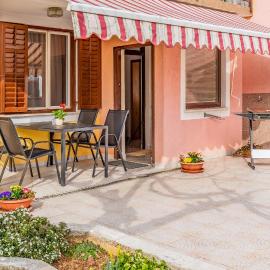 Beautiful Apartment In Labin