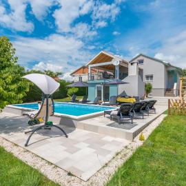 Beautiful Home In Gorica, hotel a Gorica