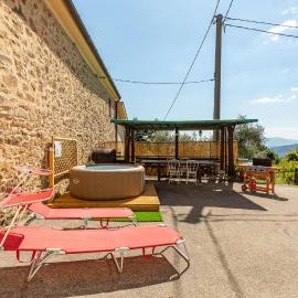 Lovely Home In Marliana With Wifi