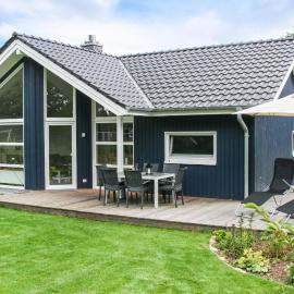 Lovely Home In Krems Iiwarderbrück With Sauna