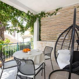 2 Bedroom Beach Front Apartment In Klek