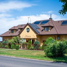 Letnia willa Jacuzzi & Sauna, hotel din Darłowo