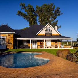 Retief Guest Farm, hótel í Kroonstad