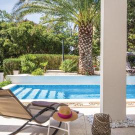 Nice Apartment In Makarska