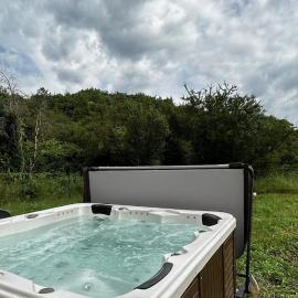 Villa SPA Ruoms-Vallon pont d'Arc et sites, khách sạn ở Ruoms