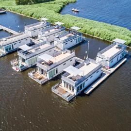 Aqualiving, hotel in Aalsmeer