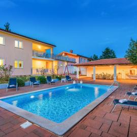 Awesome Home In Pazin, hotel in Pazin