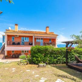 Cozy Home In Risika With Wifi, Hotel in Risika
