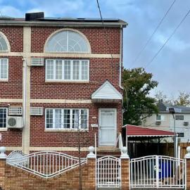 private room in Brooklyn - Close to JFK and easy access to transportation โรงแรมในบรูคลิน