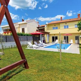 Stunning Home In Pula