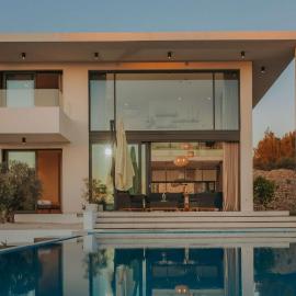 Villa Maris, hotel a Ražine