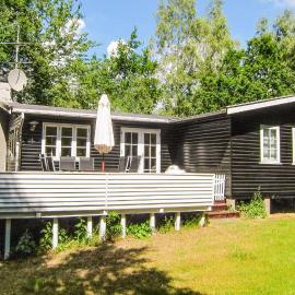 Stunning Home In Aakirkeby With Wifi