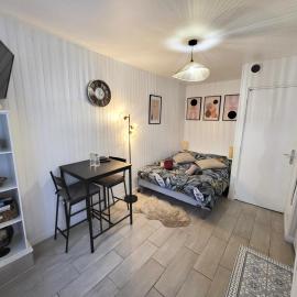 Studio cosy au cœur du quartier Saint-Pierre, hotel en Amiens