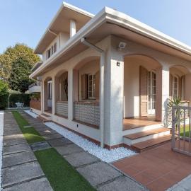 Gorgeous Home In Viareggio With Kitchen