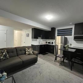 Arriva Homestay，Calgary的飯店