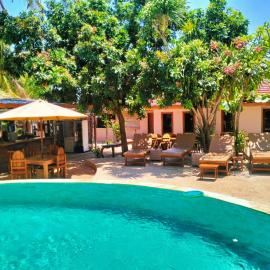 Jati Village, Party Hostel and Bungalows, hotel in Gili Trawangan