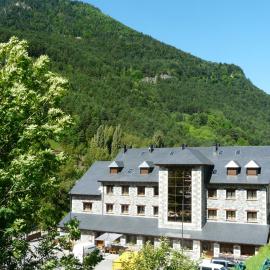 Viesnīca Complejo Turístico Bielsa Hotel y camping pilsētā Bjelsa