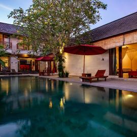 Enchanting Canggu Villa, hotel in Tumbak Bayuh