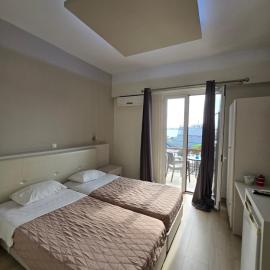 Aegean Sea Rooms, hotel di Chios