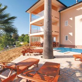 Nice Home In Supetarska Draga With Sauna, hotel in Supetarska Draga