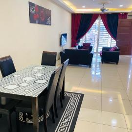 Ila Homestay، فندق في سيناوانغ
