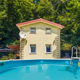 Stunning Home In Krizisce