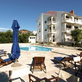 Stunning Apartment In Barbat Na Rabu