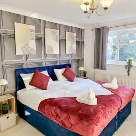 Chelmsford Comfort Retreat Spacious 4 Bedroom Sleeps 7 Free Parking, hotel in Widford