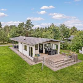 Four-Bedroom Holiday Home In Juelsminde