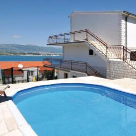 Amazing Home In Mastrinka With Sauna