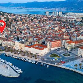 4 Bedroom Beach Front Home In Split