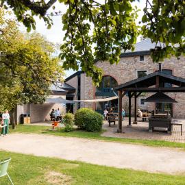 Auberge de Jeunesse de La Roche - Champlon, hotel sa Tenneville