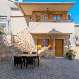 1 Bedroom Pet Friendly Home In Bibinje