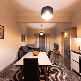 STAMOS Apartment airport