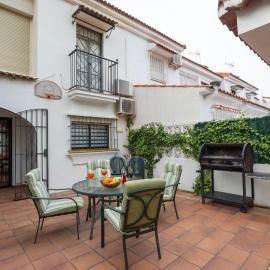 Casa en Guadalmar Malaga, Naturaleza y Playa – hotel w Maladze