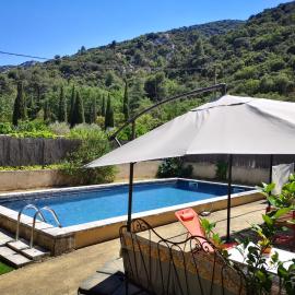 Au goût du miel. Luberon-Provence., hotel u gradu Maubec