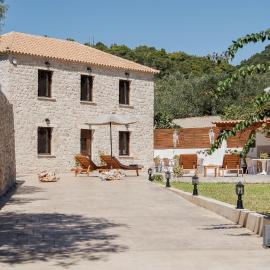 Villa Petalo