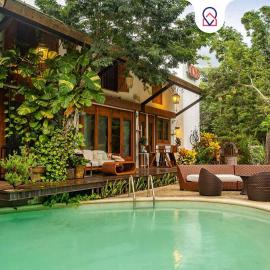 Luxury Villa in Cozumel with Pool & Hot Tub, hotell i Cozumel