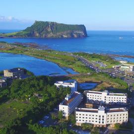 Playce Camp Jeju, отель в Согвипхо