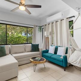 Casa Verde 2b2b Completely Renovated Ground Unit