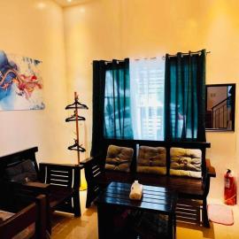 Antonios Loft Laiya Batangas, hotel en Laiya