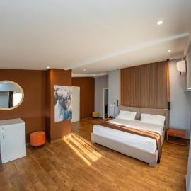 Olivar Hotel Tirana、ティラナのホテル