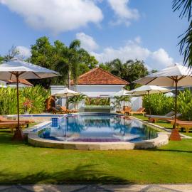 Nomada Villas - Giant Pool - Private Kitchen - Free Gym Access - Up to 40Mbps WiFi