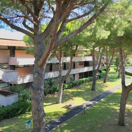 IssTravel, Holiday Homes with common swimming-pool from 400 to 900 mt from the sea