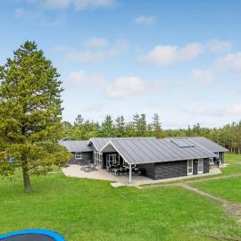 Gorgeous Home In Bindslev With Sauna、Bindslevのホテル