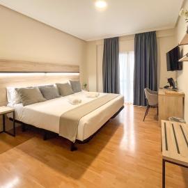 VTZ Hotel El Príncipe, hotel di Zaragoza