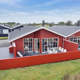 Feriehus 1048, hótel í Hvide Sande