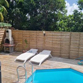 Bungalow Emeraude, F3 avec piscine à Sainte Luce